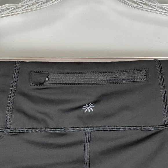 Athleta Velocity Stash Pocket Colorblock Capri Antique Burgundy Black size Small - Picture 10 of 14